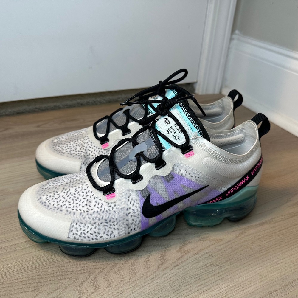 NIKE AIR VAPORMAX 2019 'DRAGON FRUIT' Size 9.5 Mens . Running Shoes